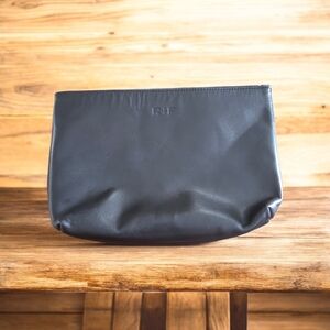 Cuyana Leather Cosmetic Zipper Pouch